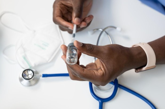 Advancements and Applications in the Hypodermic Needles Industry